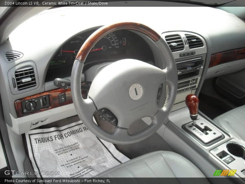 Ceramic White Tri-Coat / Shale/Dove 2004 Lincoln LS V8