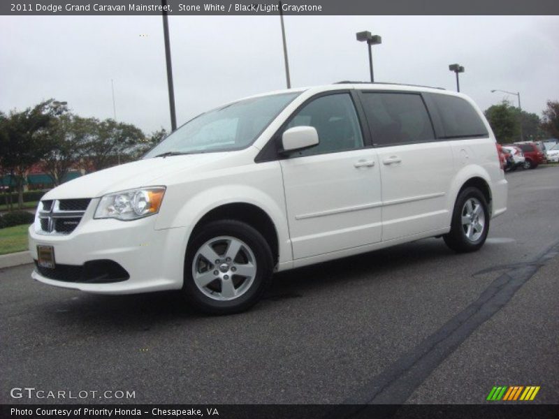 Stone White / Black/Light Graystone 2011 Dodge Grand Caravan Mainstreet