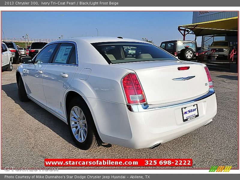 Ivory Tri-Coat Pearl / Black/Light Frost Beige 2013 Chrysler 300