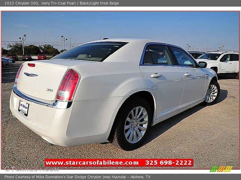 Ivory Tri-Coat Pearl / Black/Light Frost Beige 2013 Chrysler 300