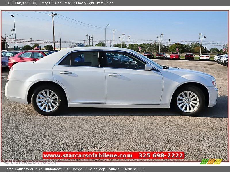 Ivory Tri-Coat Pearl / Black/Light Frost Beige 2013 Chrysler 300