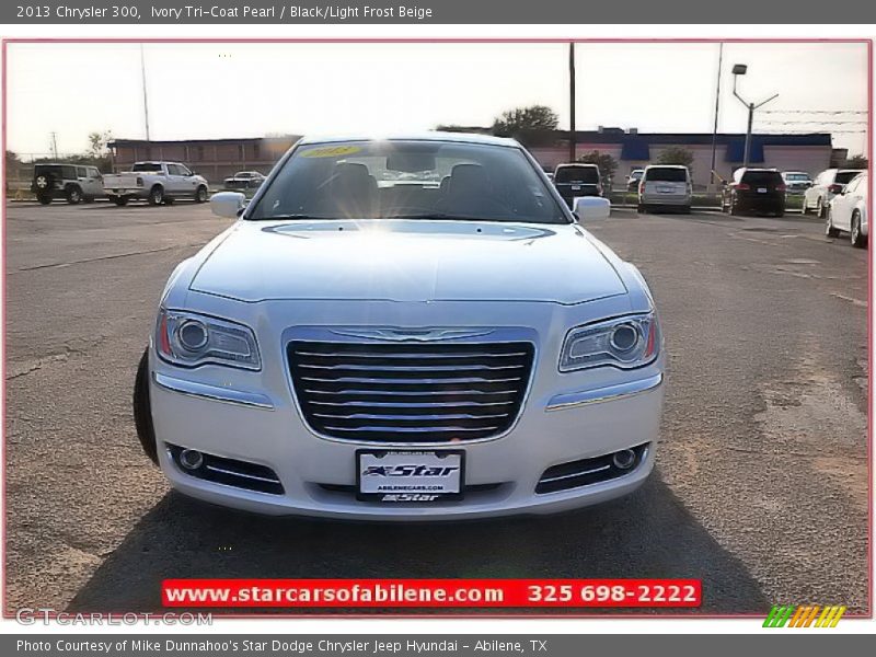 Ivory Tri-Coat Pearl / Black/Light Frost Beige 2013 Chrysler 300