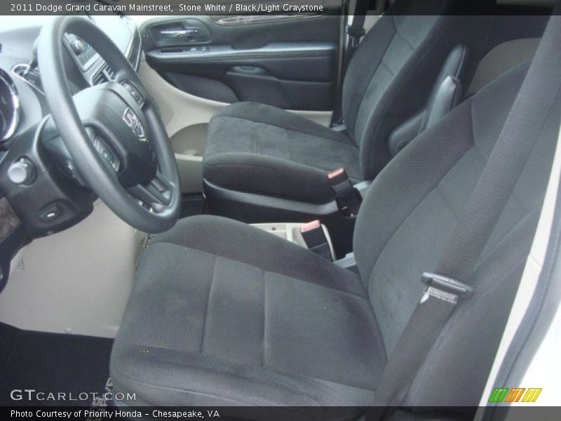 Stone White / Black/Light Graystone 2011 Dodge Grand Caravan Mainstreet
