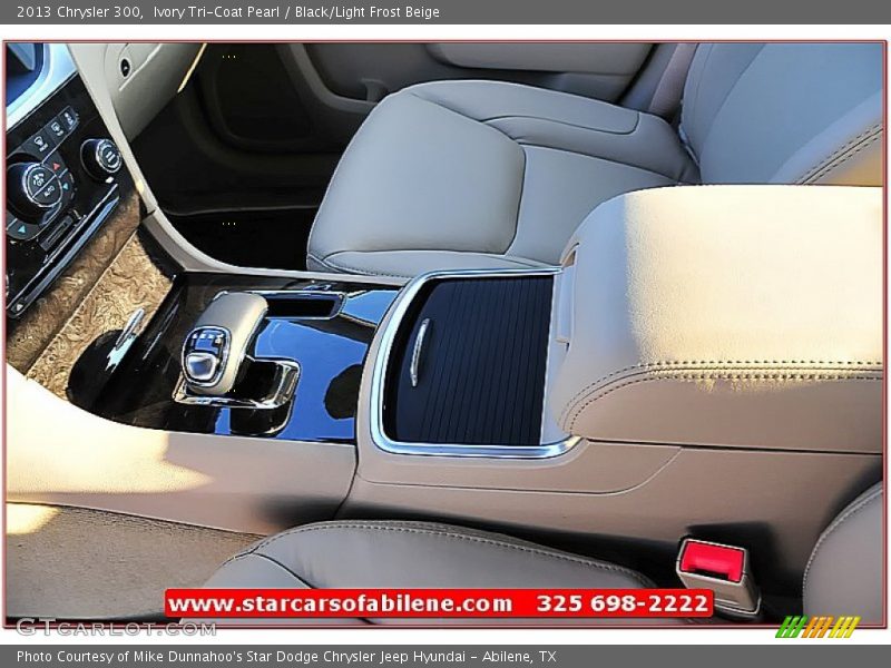 Ivory Tri-Coat Pearl / Black/Light Frost Beige 2013 Chrysler 300