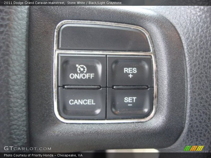 Stone White / Black/Light Graystone 2011 Dodge Grand Caravan Mainstreet