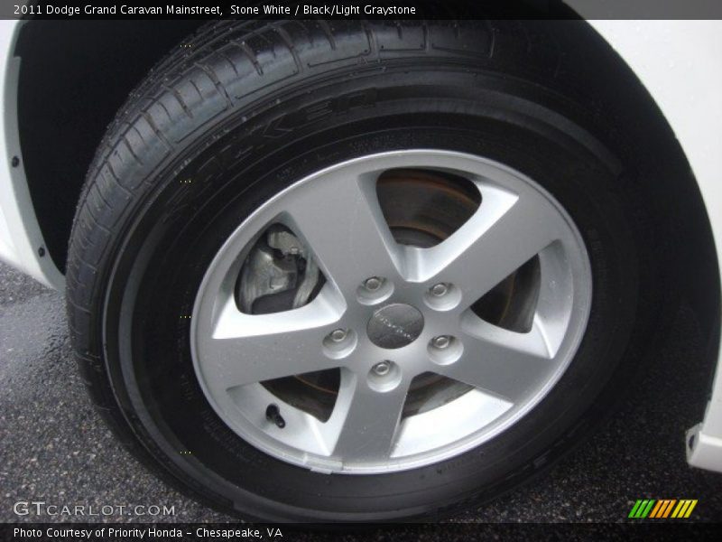 Stone White / Black/Light Graystone 2011 Dodge Grand Caravan Mainstreet