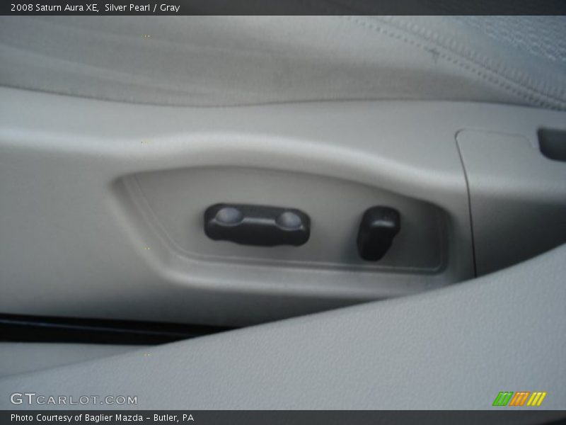 Silver Pearl / Gray 2008 Saturn Aura XE