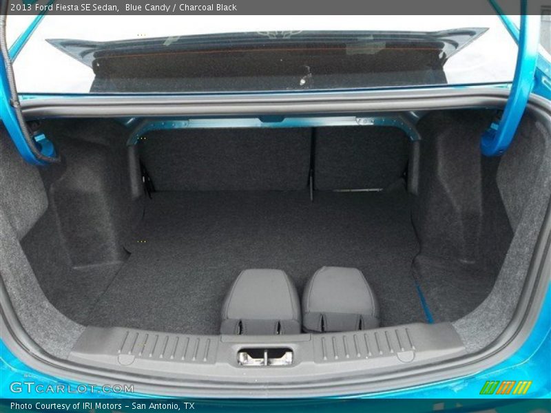 Blue Candy / Charcoal Black 2013 Ford Fiesta SE Sedan