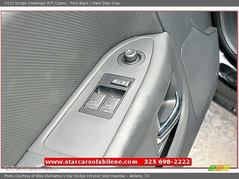 Pitch Black / Dark Slate Gray 2013 Dodge Challenger R/T Classic