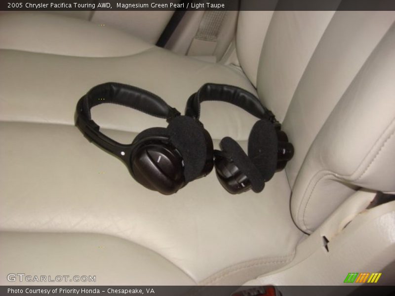 Magnesium Green Pearl / Light Taupe 2005 Chrysler Pacifica Touring AWD