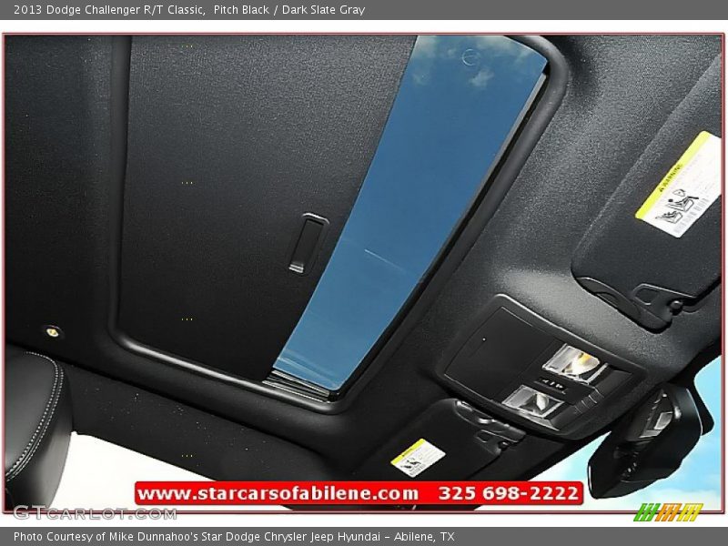 Pitch Black / Dark Slate Gray 2013 Dodge Challenger R/T Classic