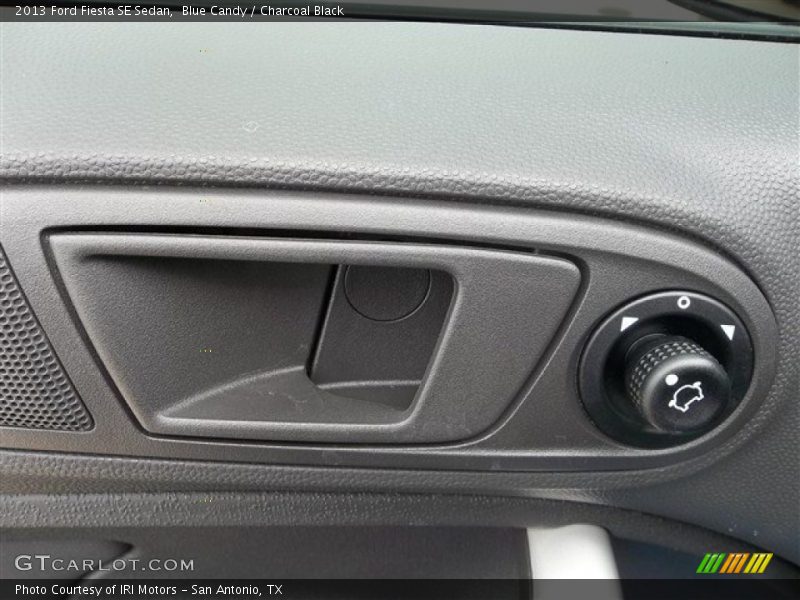 Blue Candy / Charcoal Black 2013 Ford Fiesta SE Sedan