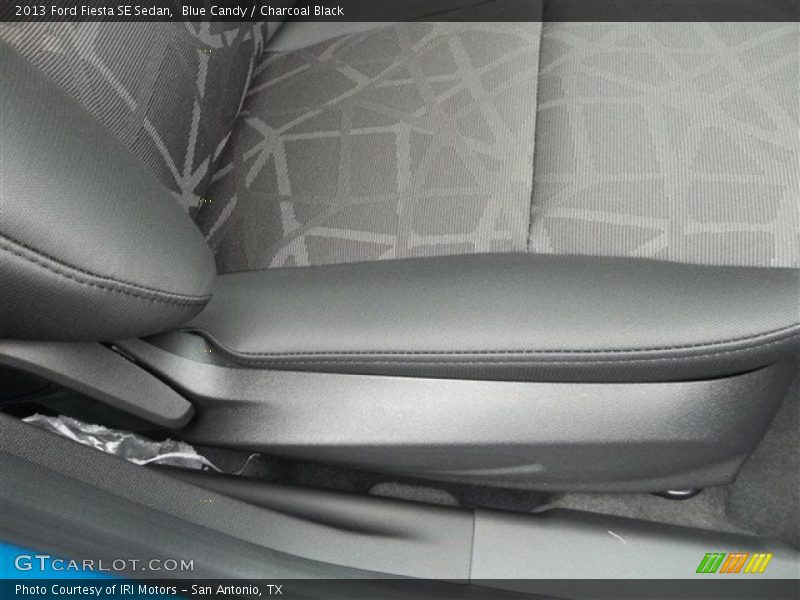 Blue Candy / Charcoal Black 2013 Ford Fiesta SE Sedan