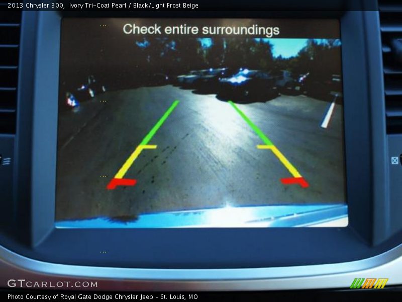 Ivory Tri-Coat Pearl / Black/Light Frost Beige 2013 Chrysler 300