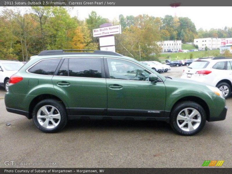 Cypress Green Pearl / Ivory 2013 Subaru Outback 2.5i Premium