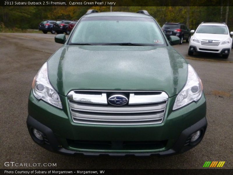 Cypress Green Pearl / Ivory 2013 Subaru Outback 2.5i Premium