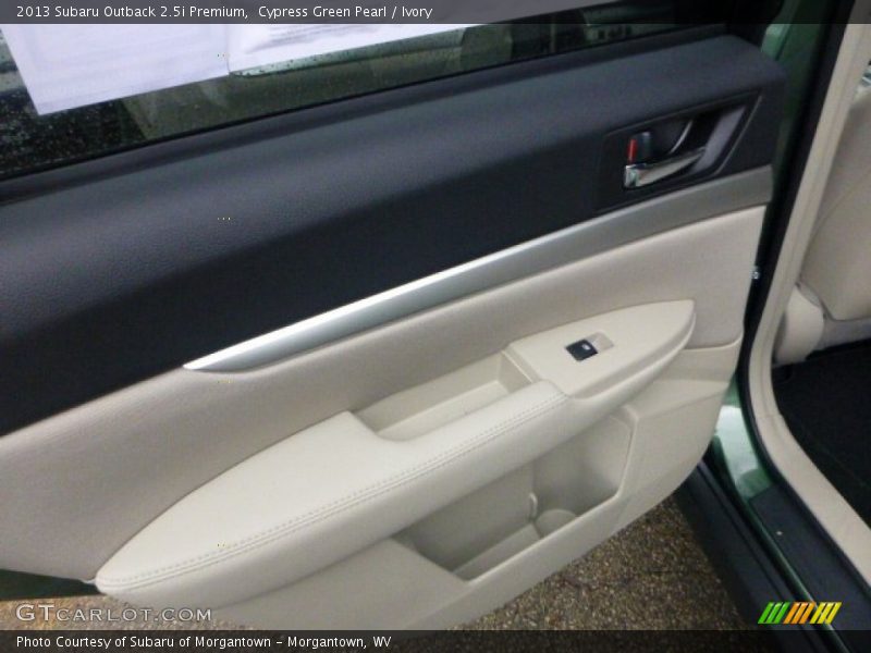Cypress Green Pearl / Ivory 2013 Subaru Outback 2.5i Premium