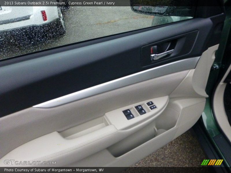 Cypress Green Pearl / Ivory 2013 Subaru Outback 2.5i Premium