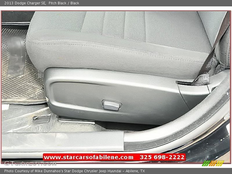 Pitch Black / Black 2013 Dodge Charger SE