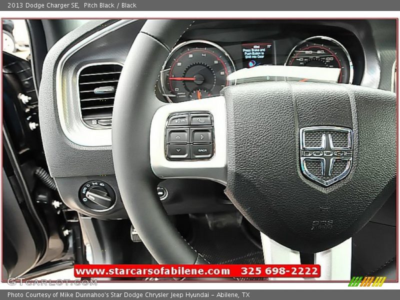 Pitch Black / Black 2013 Dodge Charger SE
