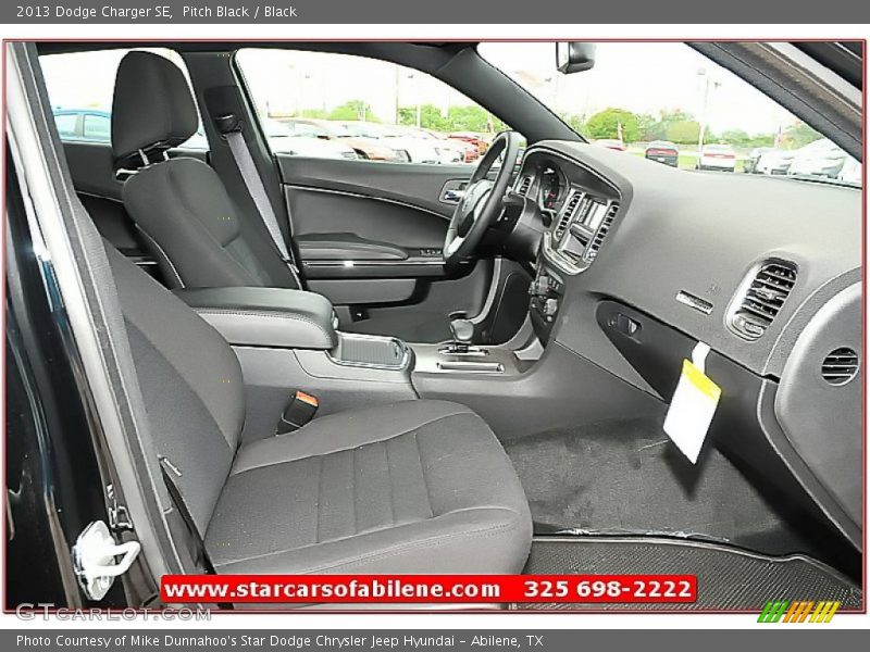 Pitch Black / Black 2013 Dodge Charger SE