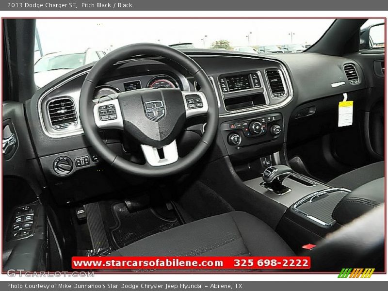Pitch Black / Black 2013 Dodge Charger SE