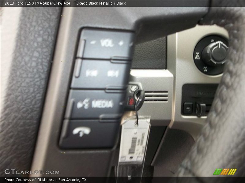 Tuxedo Black Metallic / Black 2013 Ford F150 FX4 SuperCrew 4x4