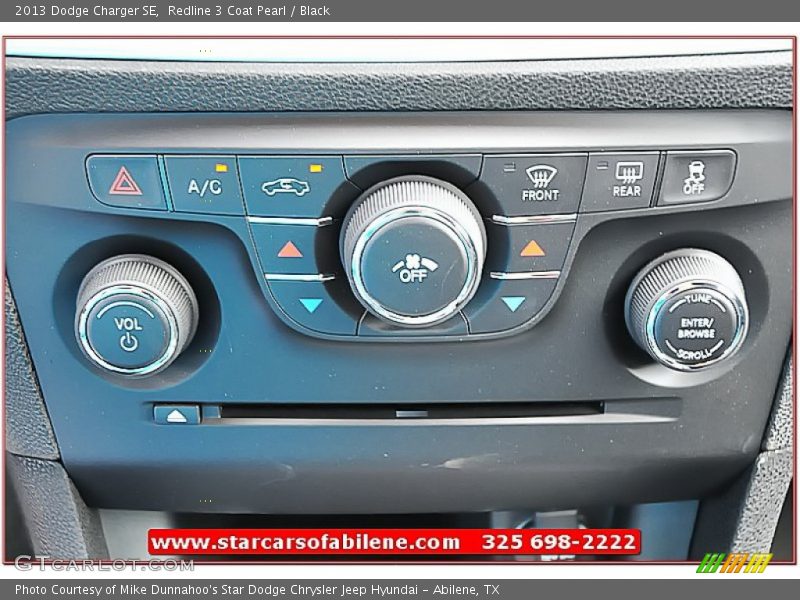 Redline 3 Coat Pearl / Black 2013 Dodge Charger SE