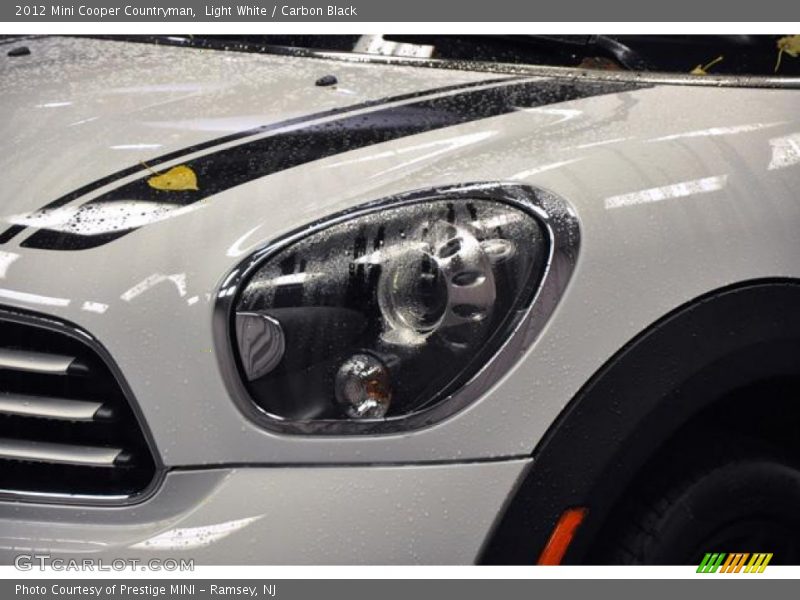 Light White / Carbon Black 2012 Mini Cooper Countryman