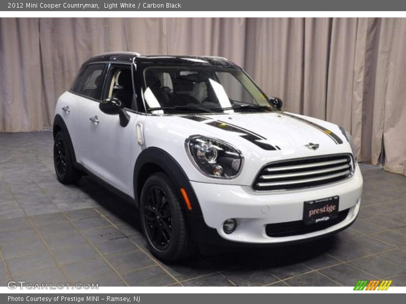 Light White / Carbon Black 2012 Mini Cooper Countryman