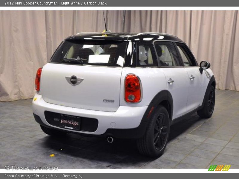 Light White / Carbon Black 2012 Mini Cooper Countryman