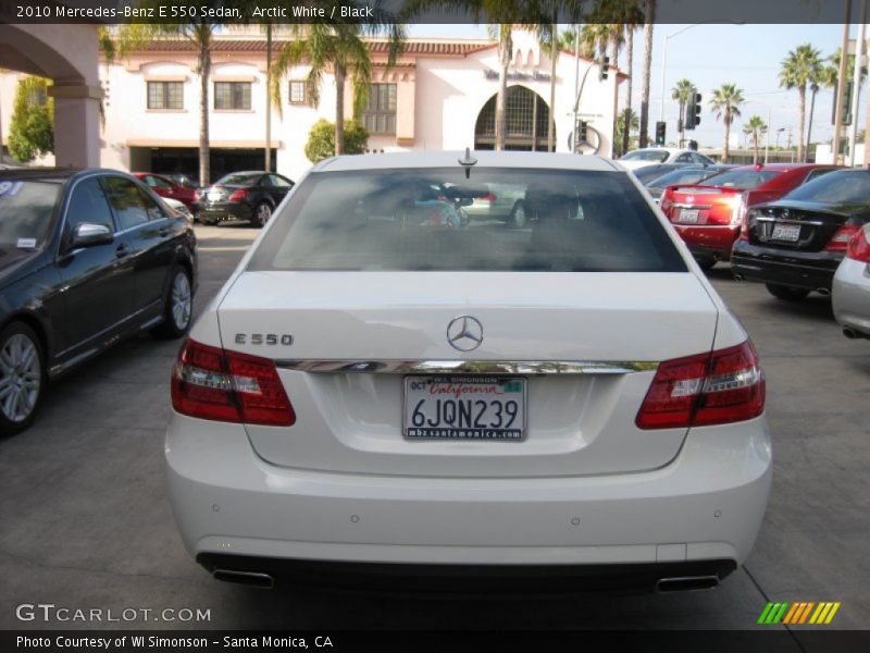 Arctic White / Black 2010 Mercedes-Benz E 550 Sedan