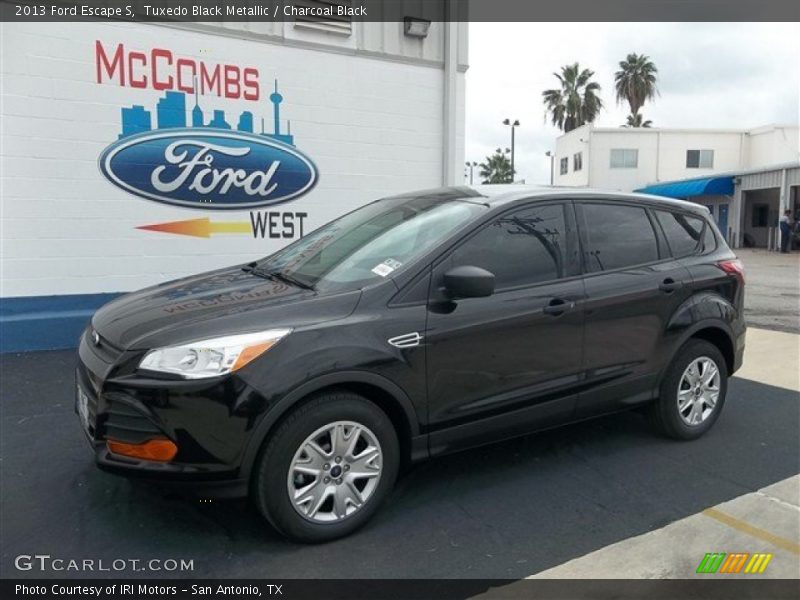 Tuxedo Black Metallic / Charcoal Black 2013 Ford Escape S