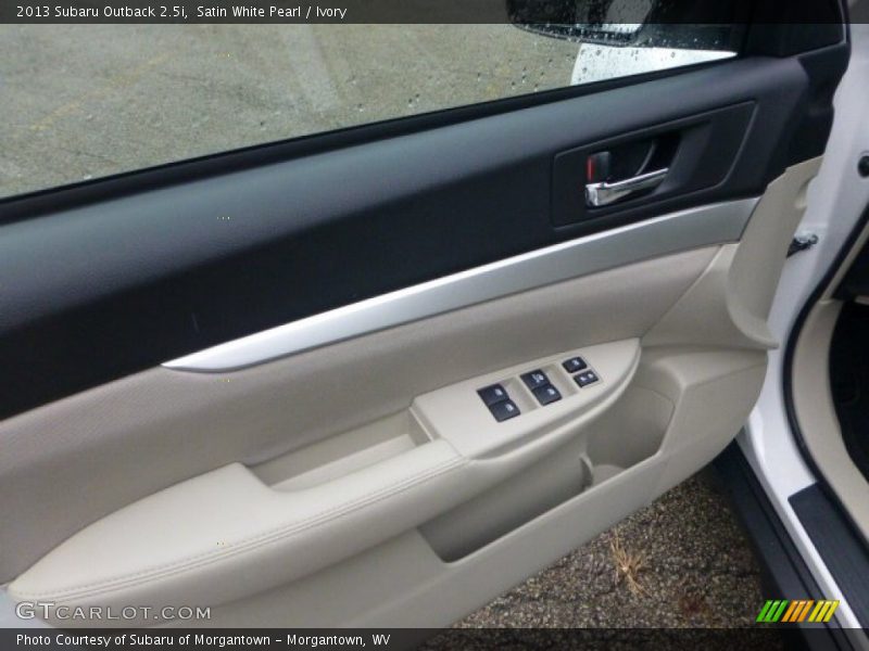 Satin White Pearl / Ivory 2013 Subaru Outback 2.5i