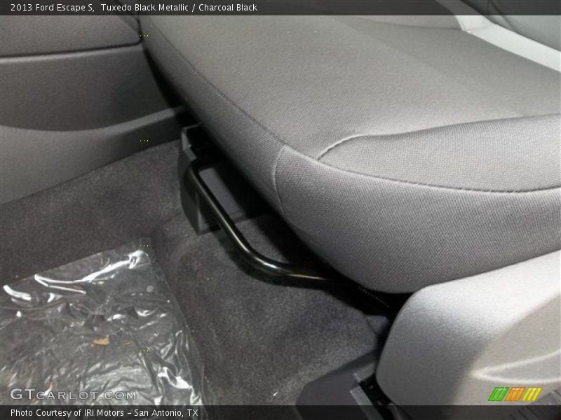 Tuxedo Black Metallic / Charcoal Black 2013 Ford Escape S