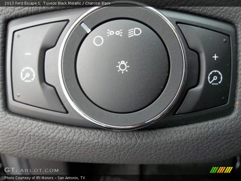 Tuxedo Black Metallic / Charcoal Black 2013 Ford Escape S