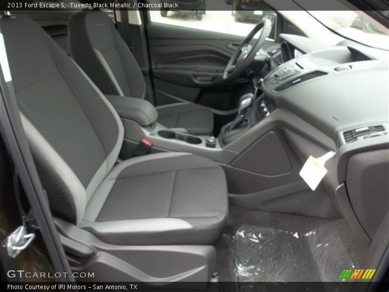 Tuxedo Black Metallic / Charcoal Black 2013 Ford Escape S