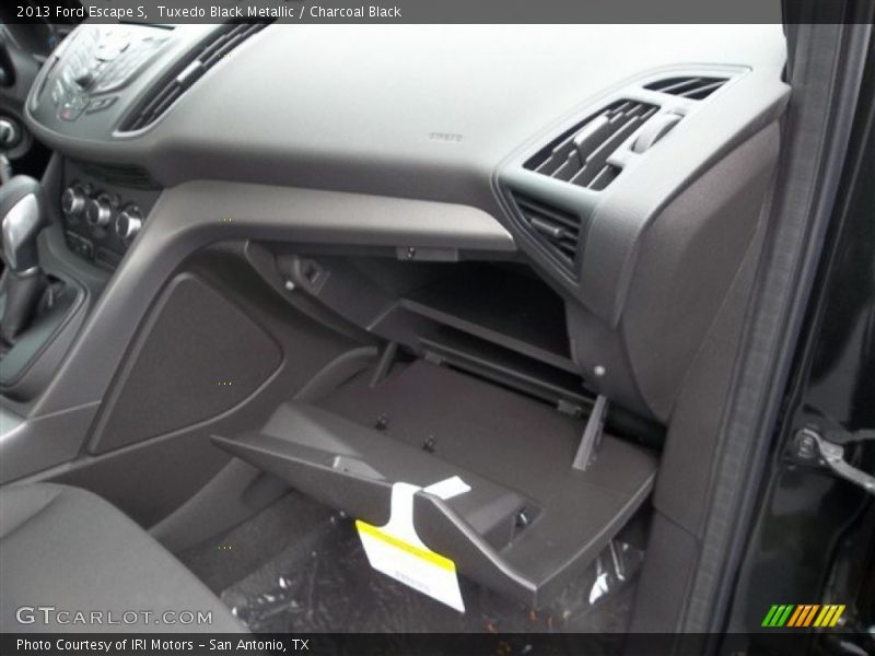 Tuxedo Black Metallic / Charcoal Black 2013 Ford Escape S