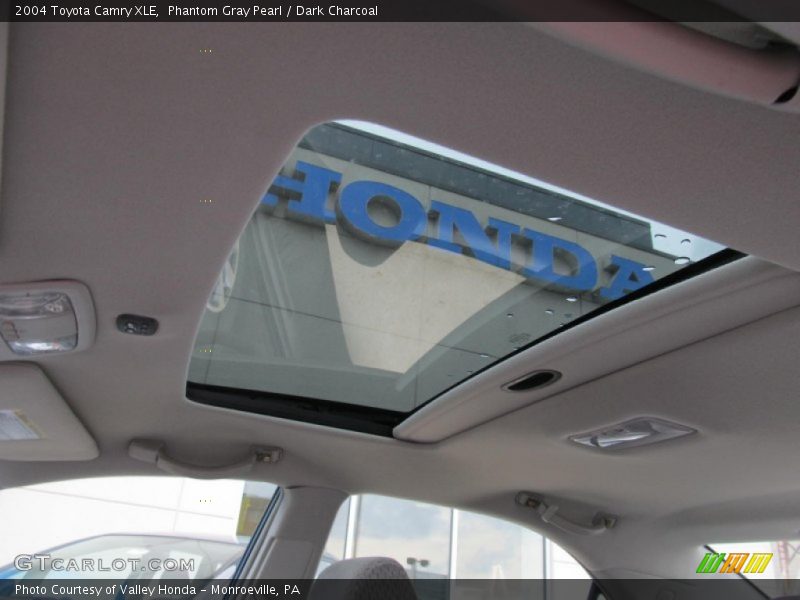 Phantom Gray Pearl / Dark Charcoal 2004 Toyota Camry XLE