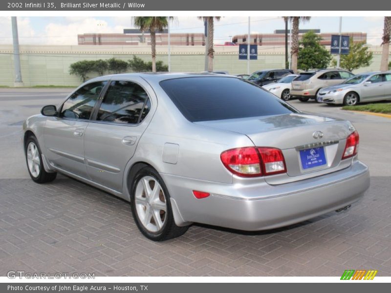 Brilliant Silver Metallic / Willow 2002 Infiniti I 35