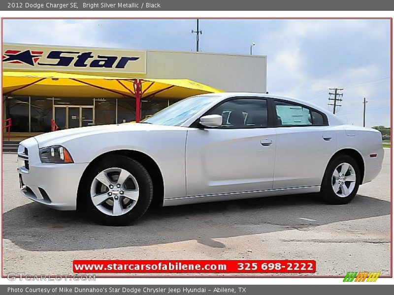 Bright Silver Metallic / Black 2012 Dodge Charger SE