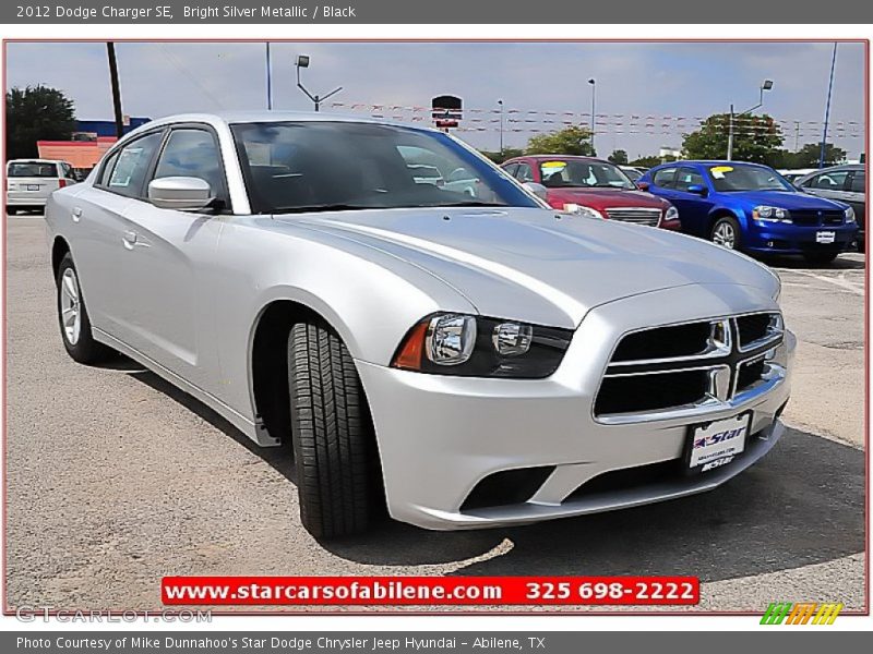 Bright Silver Metallic / Black 2012 Dodge Charger SE
