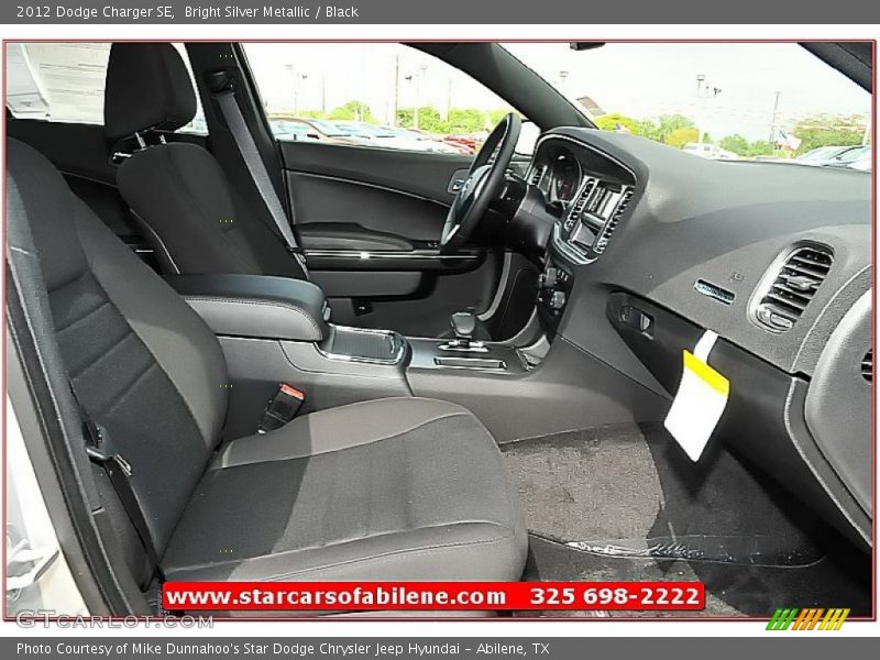 Bright Silver Metallic / Black 2012 Dodge Charger SE