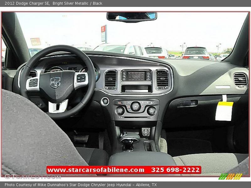Bright Silver Metallic / Black 2012 Dodge Charger SE