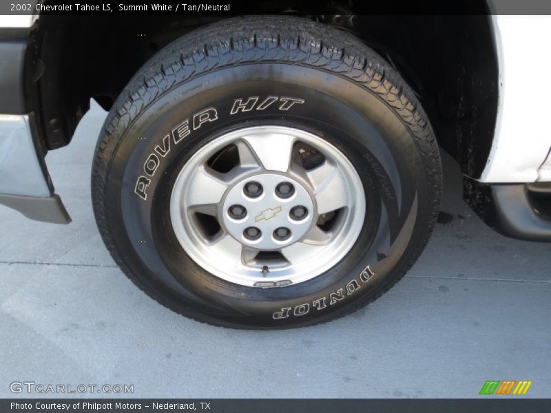 Summit White / Tan/Neutral 2002 Chevrolet Tahoe LS