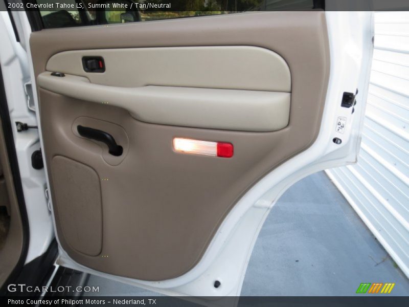 Summit White / Tan/Neutral 2002 Chevrolet Tahoe LS