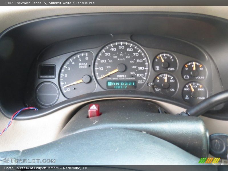 Summit White / Tan/Neutral 2002 Chevrolet Tahoe LS