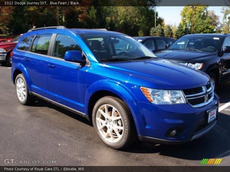 Front 3/4 View of 2012 Journey SXT