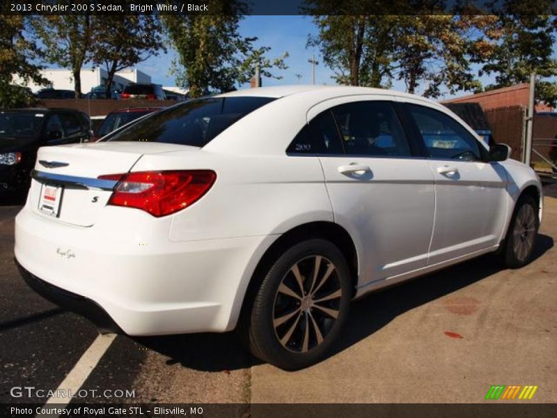 Bright White / Black 2013 Chrysler 200 S Sedan