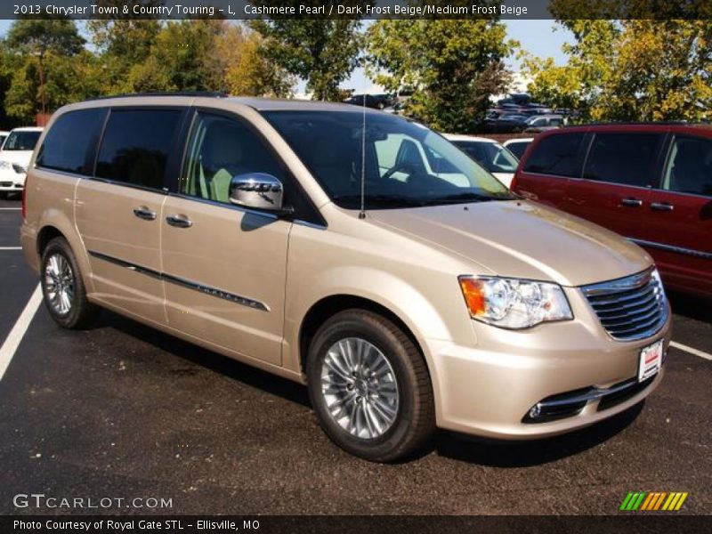 Front 3/4 View of 2013 Town & Country Touring - L